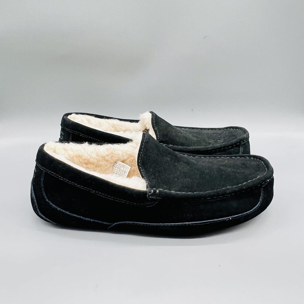 UGG Shoes Mens 11 Black Suede Ascot Shearling Lined Moccasin Slippers Comfort